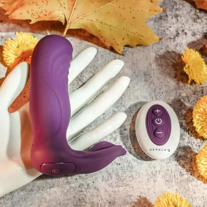 Vibrators Evolved Novelties Gender X Velvet Hammer from Evolved Novelties